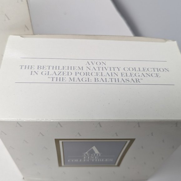 Vintage Avon 1992 Bethlehem Nativity Christmas Collection with COA's - Picture 3 of 15